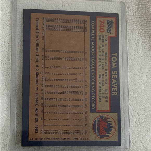 Topps Mets Baseball Card with Blue and White Accents - Picture 2 of 2